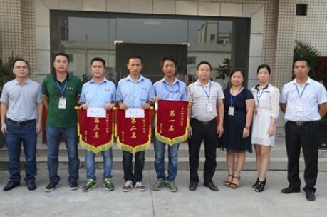 努力拼搏，打造最強(qiáng)執(zhí)行力團(tuán)隊(duì)——記棟方軍訓(xùn)匯演