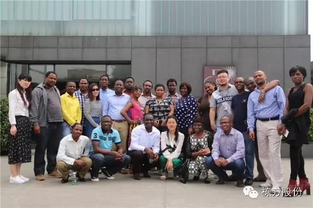 “對中國美妝產(chǎn)品的信心來自棟方！”——中山大學(xué)IMPA國際代表團蒞臨棟方股份參觀研討